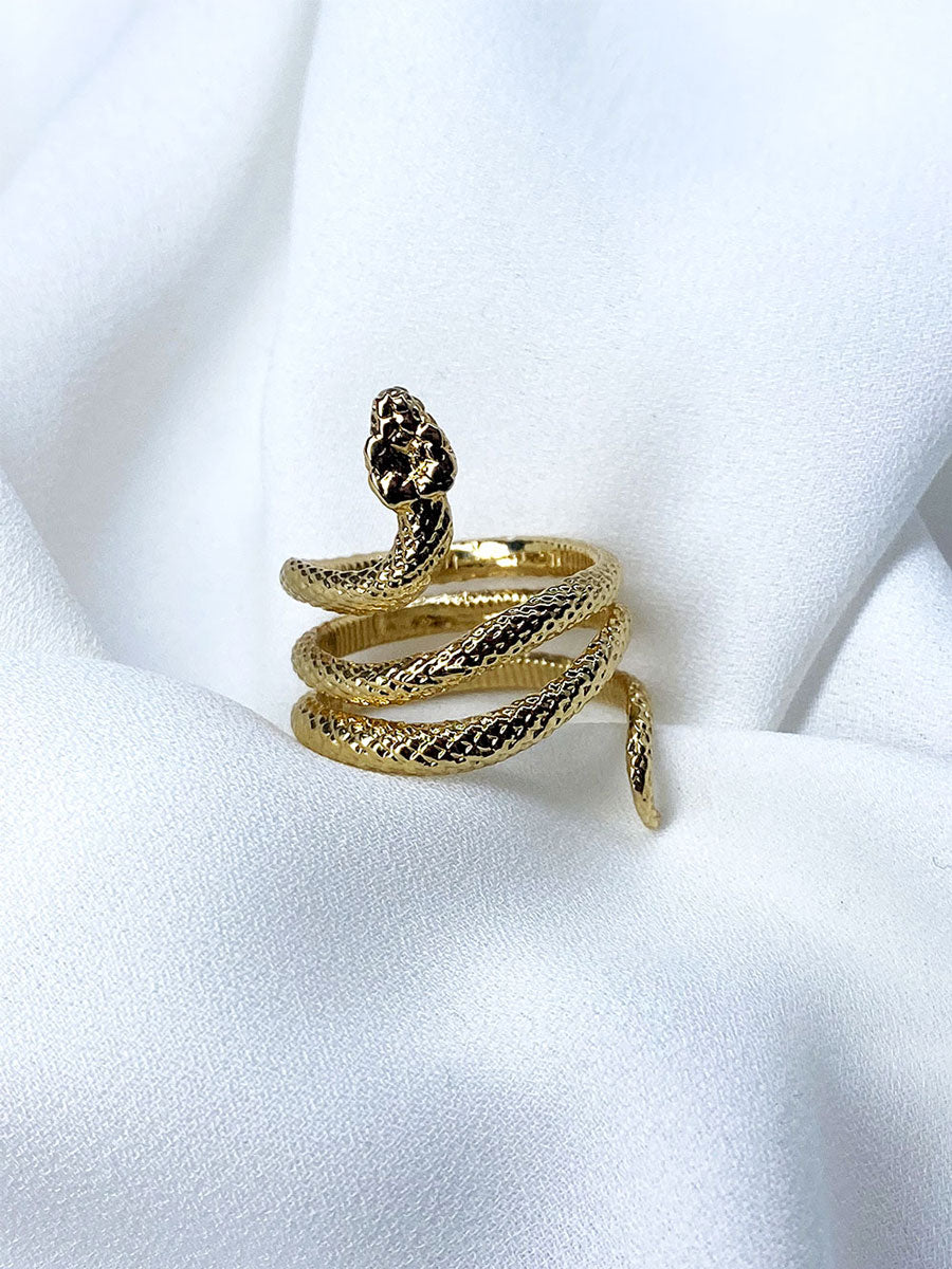 bague serpent cobra artisanale sculptée à la main en France